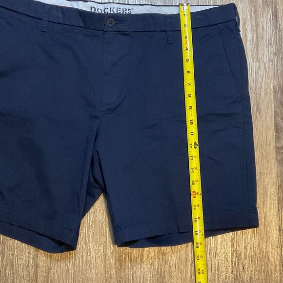 Dockers Supreme Flex Ultimate Short Mens Shorts Chinos Navy Size 42 EUC - Picture 8 of 9
